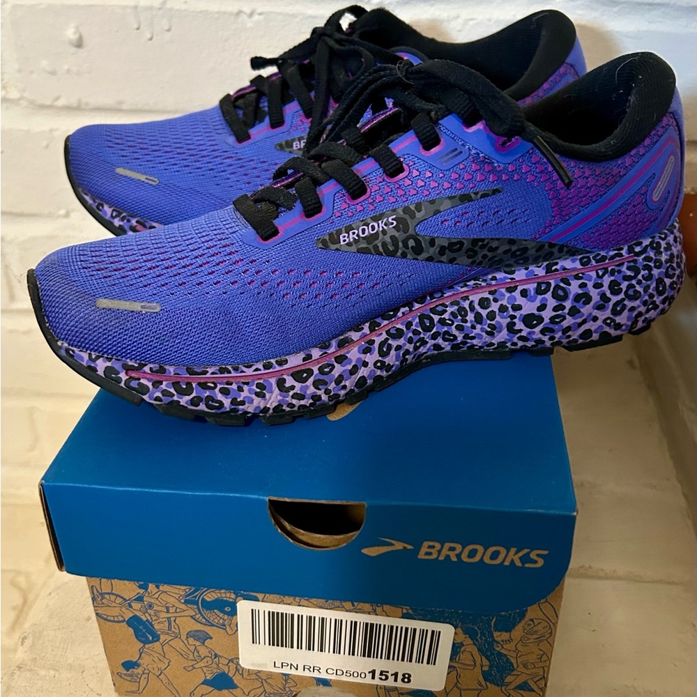 Brooks Women's Blue and Purple Athletic Shoes
